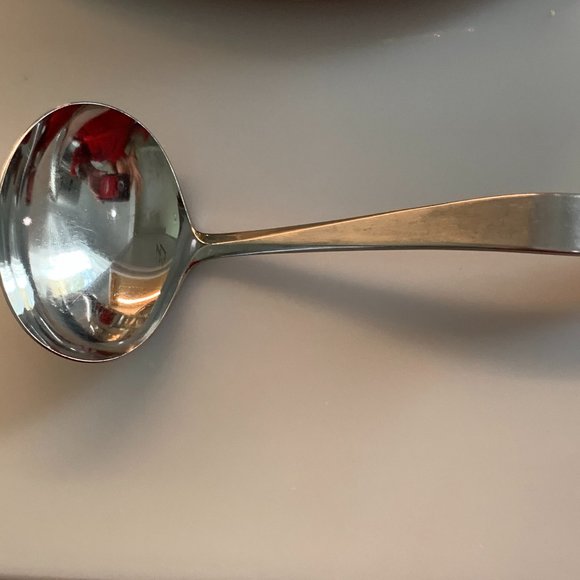 Silver Plated Gravy Boat with Under-plate and Ladle - Picture 6 of 13